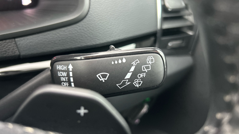 Skoda Karoq 1.5 TSI SE L 5dr DSG Petrol Estate